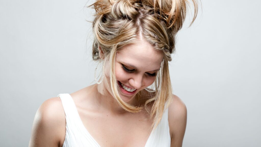 How to Take Stunning Headshots for Modeling: A Beginner’s Guide