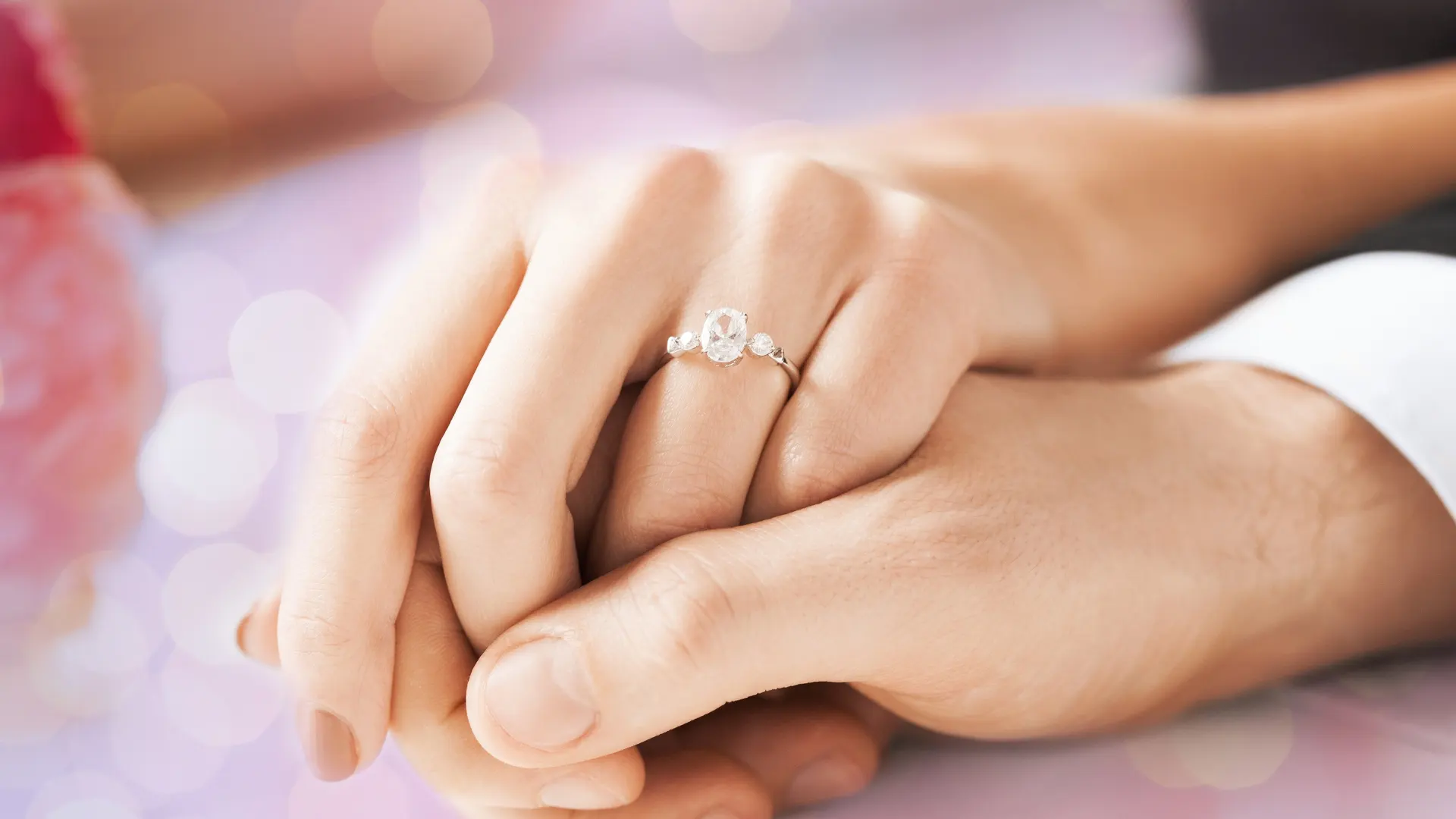 Right setting for engagement rings photoshoot