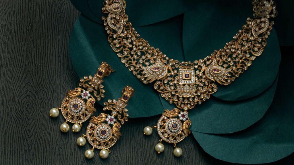 jewellery necklace photography