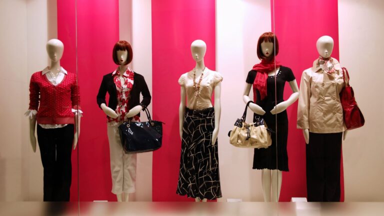 invisible mannequin photography