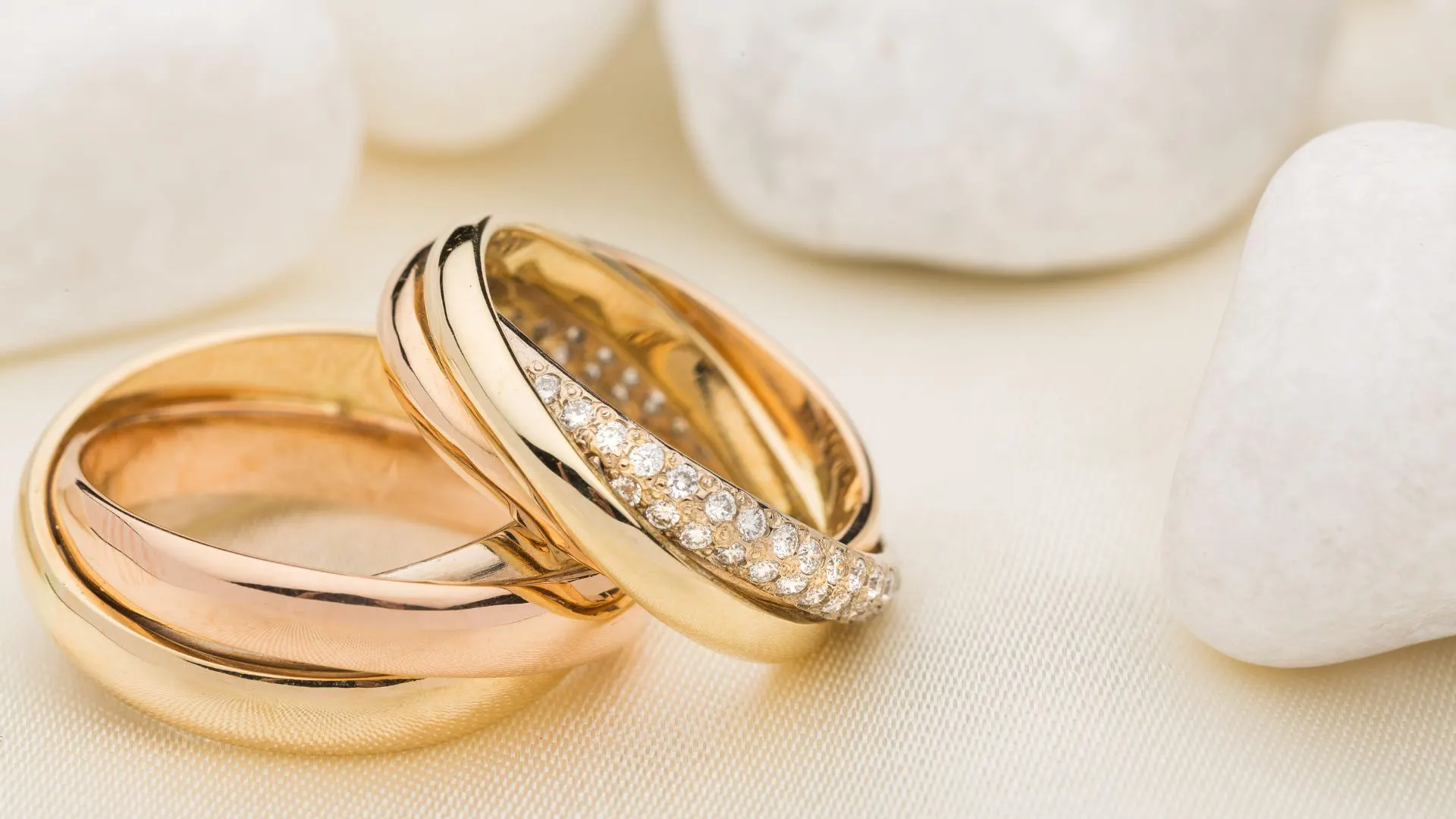 Clean Photograph jewelry for Etsy with an iPhone