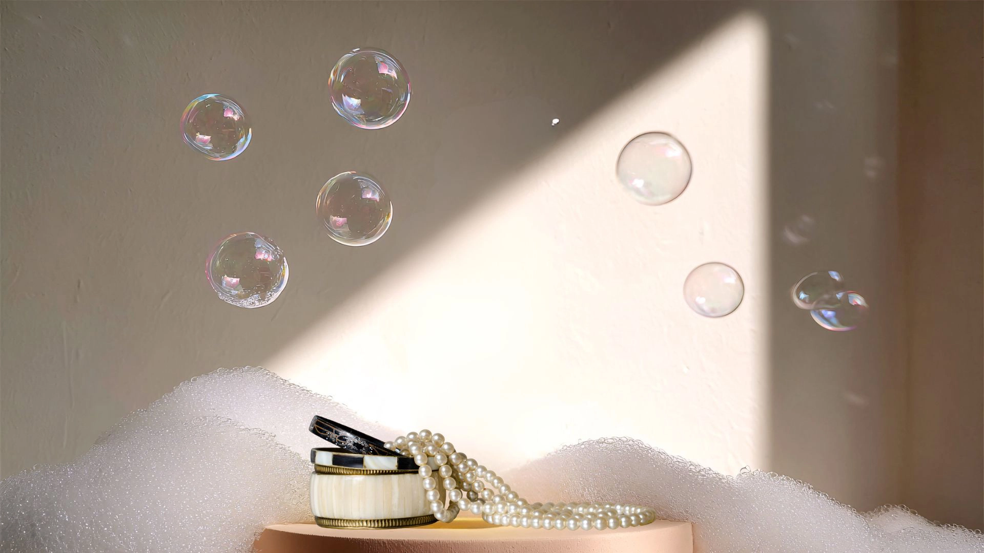Natural Light fot Best lighting for jewelry photography