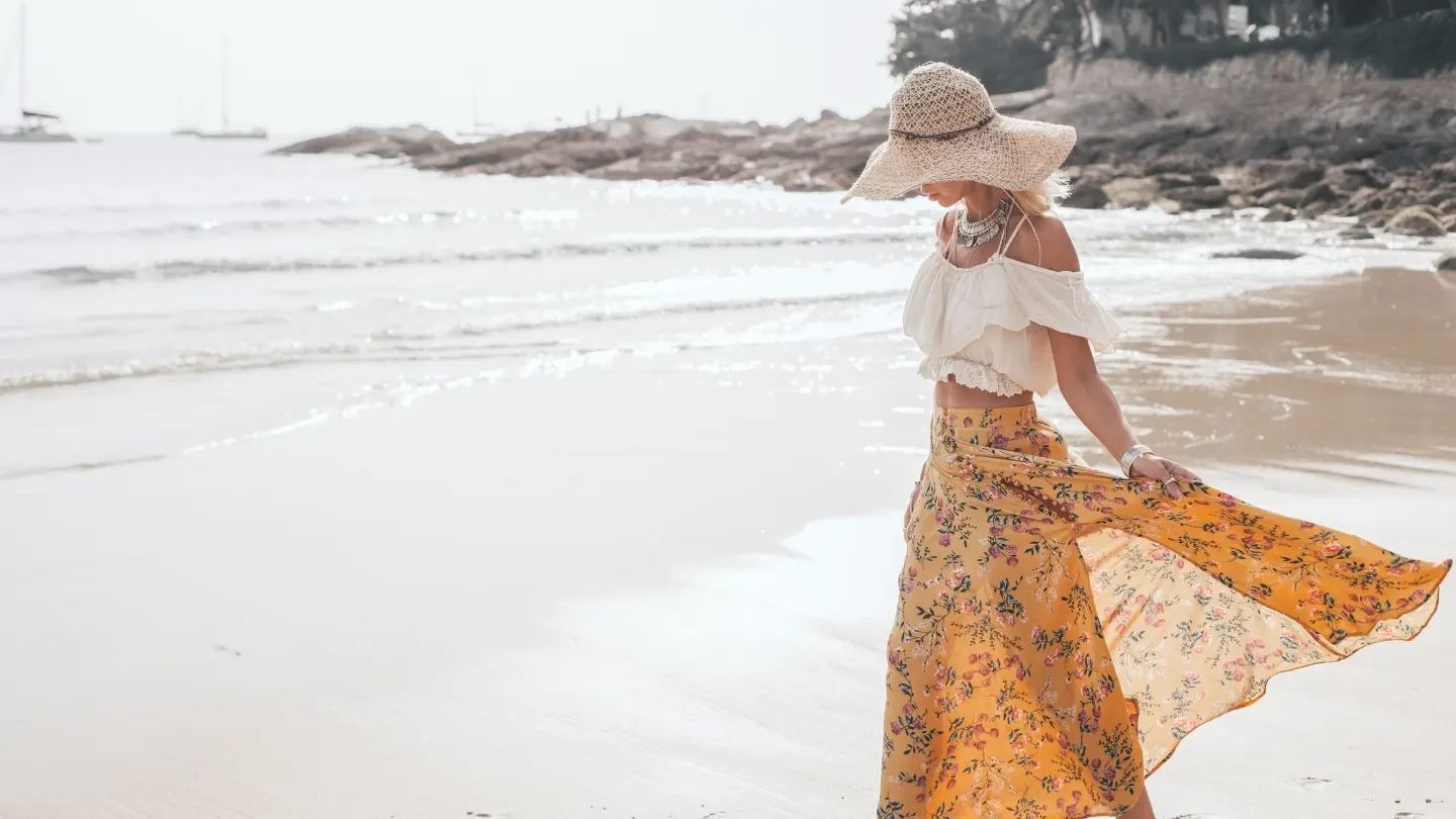 Beach photoshoot outfit ideas